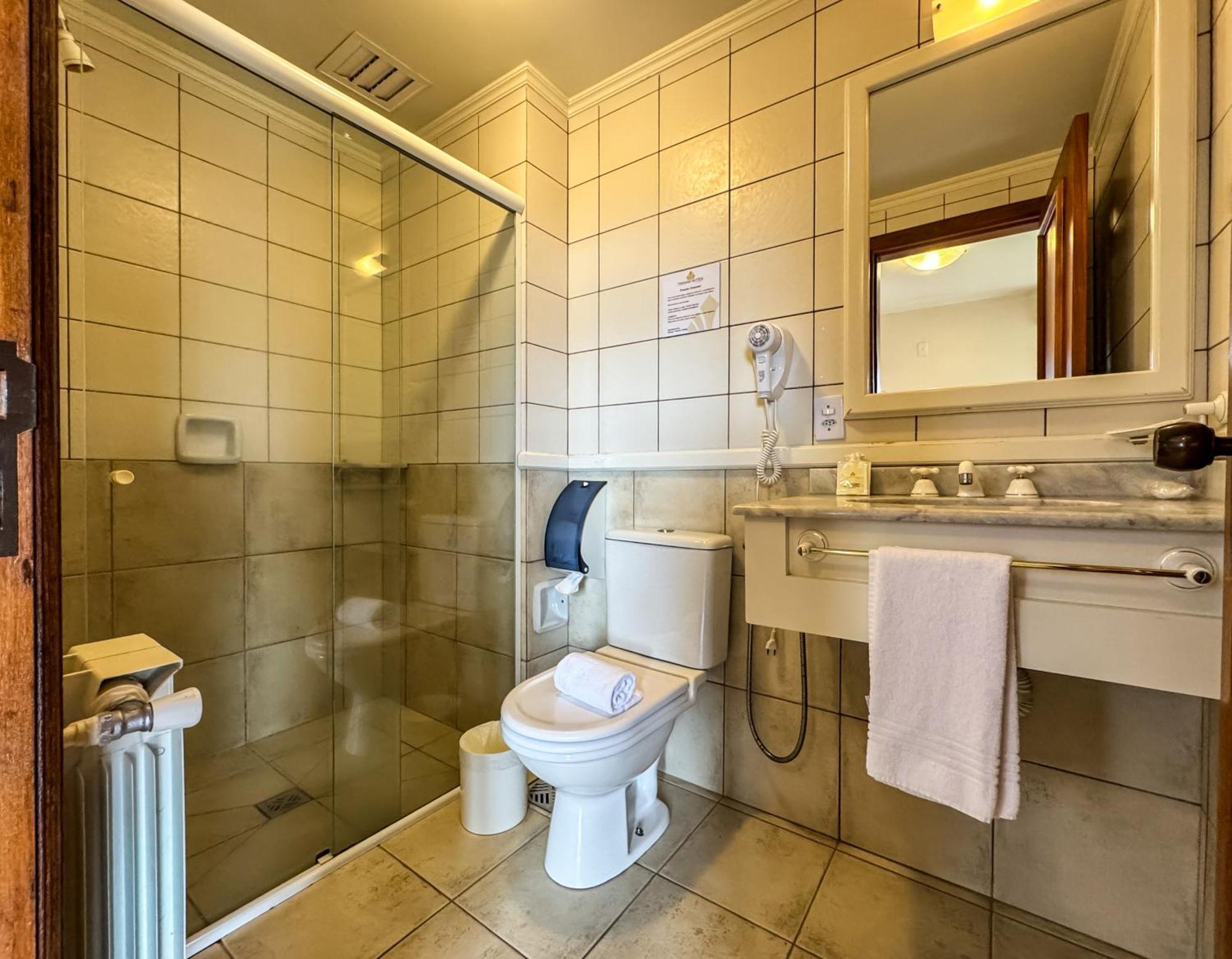 Quarto Super Luxo Casal - Quarto com 1 Dormitório, Sala e 1 Banheiro